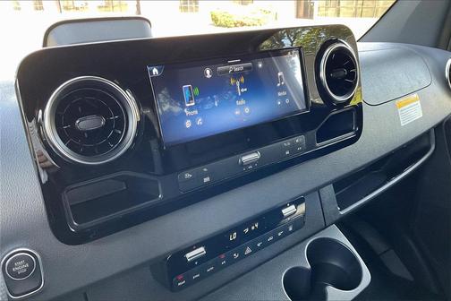 2025 Mercedes-Benz Sprinter 2500 Passenger 144 WB