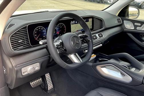 2026 Mercedes-Benz GLS 450 4MATIC