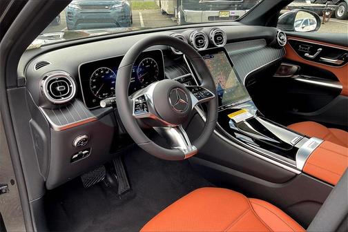 2025 Mercedes-Benz GLC 300 4MATIC