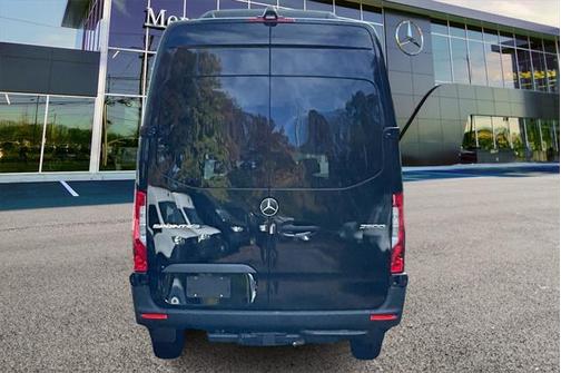 2025 Mercedes-Benz Sprinter 2500 Cargo 170 WB