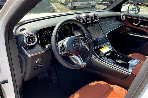2025 Mercedes-Benz GLC 350e Base