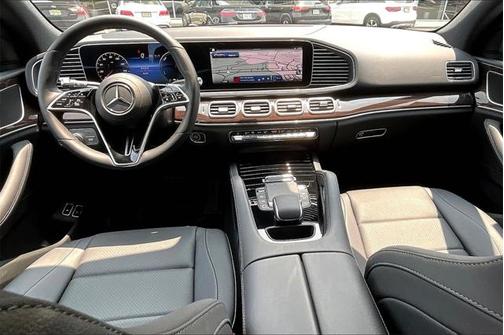 2025 Mercedes-Benz GLE 450e 4MATIC