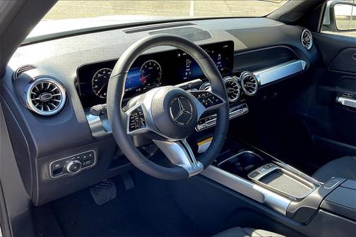 2026 Mercedes-Benz GLB 250 4MATIC