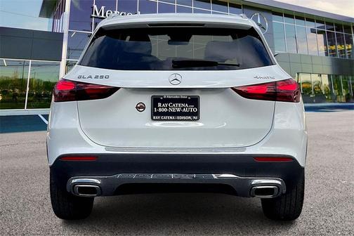 2026 Mercedes-Benz GLA 250 4MATIC