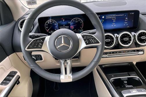 2026 Mercedes-Benz GLA 250 4MATIC