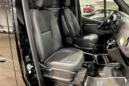 2025 Mercedes-Benz Sprinter 2500 Standard Roof