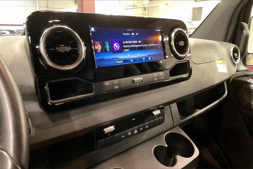 2025 Mercedes-Benz Sprinter 2500 Standard Roof