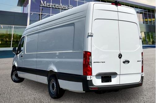 2025 Mercedes-Benz Sprinter 2500 High Roof
