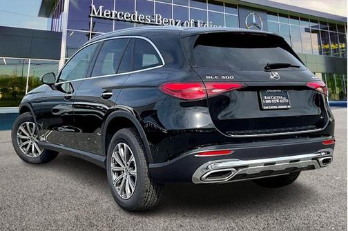 2025 Mercedes-Benz GLC 300 4MATIC