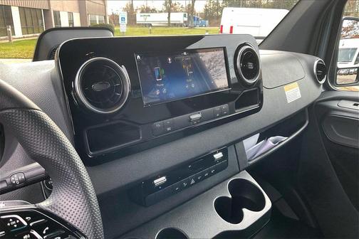 2025 Mercedes-Benz Sprinter 2500 Cargo 144 WB