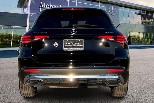 2025 Mercedes-Benz GLC 300 4MATIC