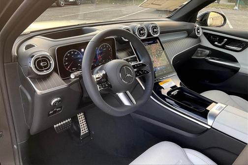 2026 Mercedes-Benz GLC 300 4MATIC