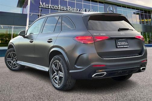 2026 Mercedes-Benz GLC 300 4MATIC