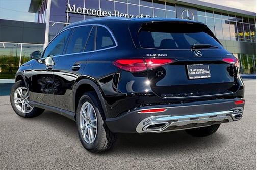 2025 Mercedes-Benz GLC 300 4MATIC