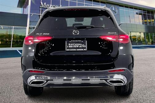 2026 Mercedes-Benz GLC 300 4MATIC
