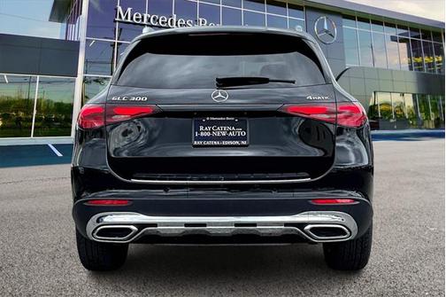 2025 Mercedes-Benz GLC 300 4MATIC