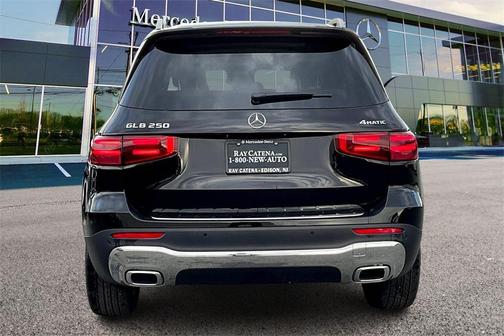 2026 Mercedes-Benz GLB 250 4MATIC