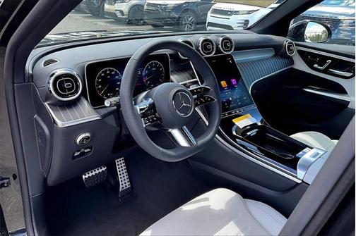 2025 Mercedes-Benz GLC 300 4MATIC