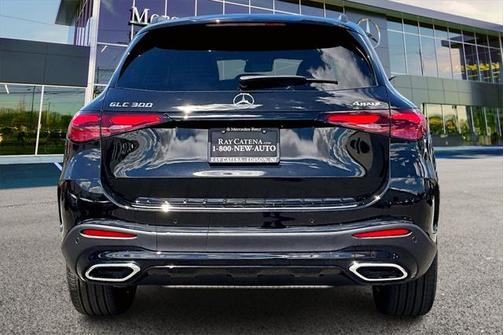 2025 Mercedes-Benz GLC 300 4MATIC