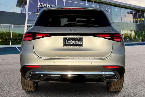 2026 Mercedes-Benz GLC 300 4MATIC