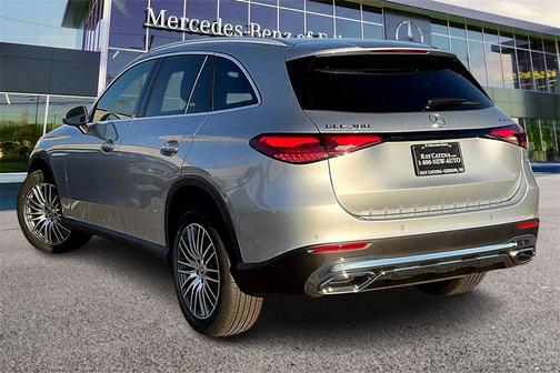2026 Mercedes-Benz GLC 300 4MATIC