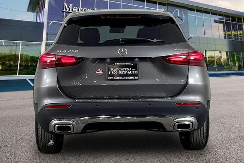 2026 Mercedes-Benz GLA 250 4MATIC