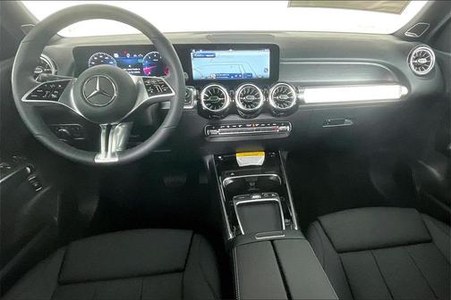 2026 Mercedes-Benz GLB 250 4MATIC