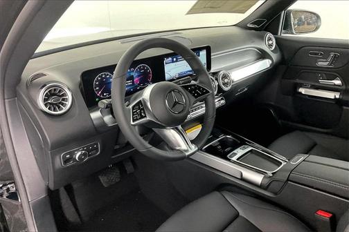 2026 Mercedes-Benz GLB 250 4MATIC