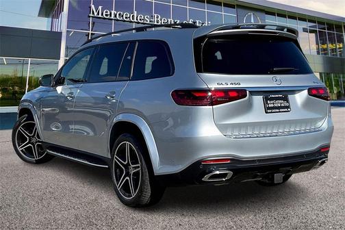 2026 Mercedes-Benz GLS 450 4MATIC