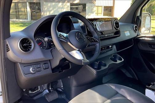 2026 Mercedes-Benz Sprinter 2500 Standard Roof