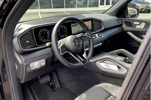2025 Mercedes-Benz GLE 450e 4MATIC