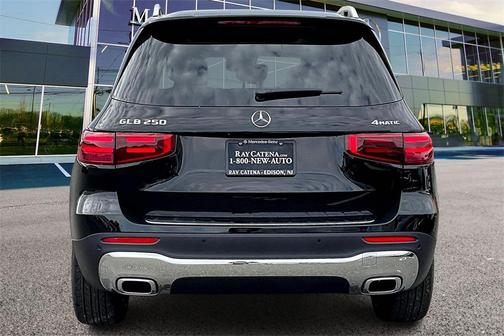 2026 Mercedes-Benz GLB 250 4MATIC