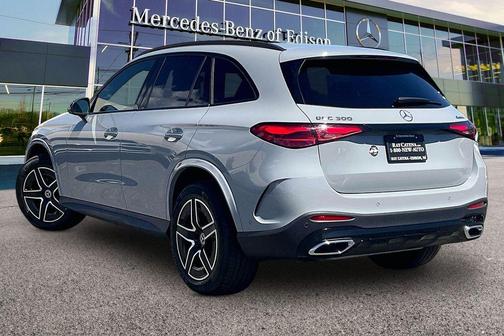 MANUFAKTUR Alpine Grey 2026 Mercedes-Benz GLC 300 4MATIC