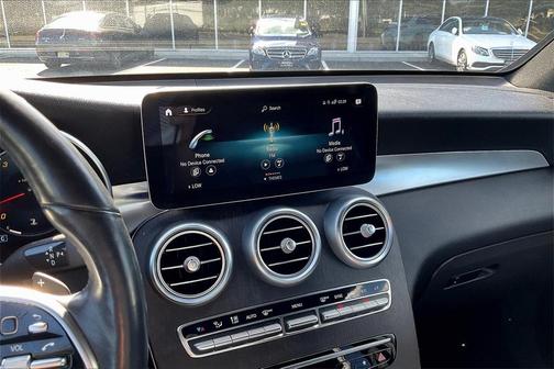 2022 Mercedes-Benz GLC 300 4MATIC
