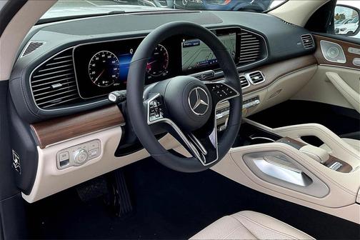 2026 Mercedes-Benz GLS 450 4MATIC