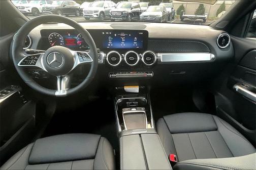 2026 Mercedes-Benz GLB 250 4MATIC