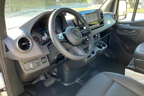 2026 Mercedes-Benz Sprinter 2500 Standard Roof