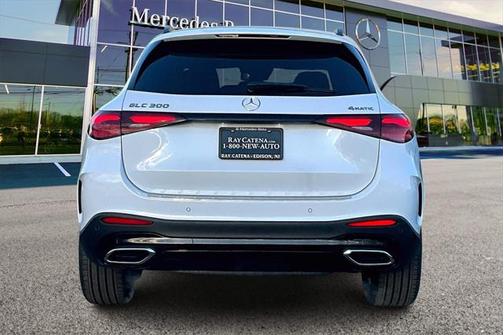 2025 Mercedes-Benz GLC 300 4MATIC