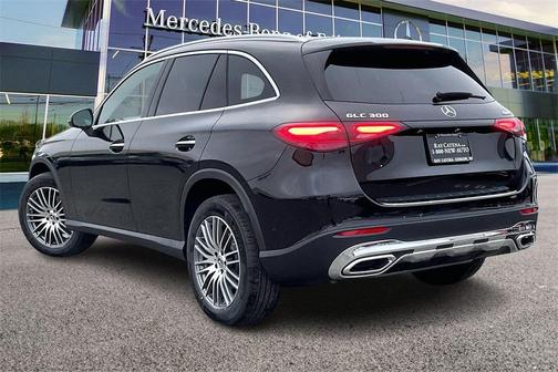 2026 Mercedes-Benz GLC 300 4MATIC