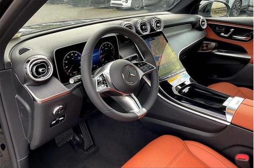 2025 Mercedes-Benz GLC 300 4MATIC