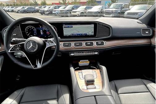2025 Mercedes-Benz GLS 450 4MATIC