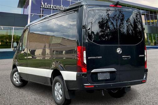 2025 Mercedes-Benz Sprinter 2500 Standard Roof