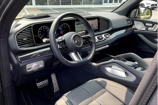 2025 Mercedes-Benz GLS 450 4MATIC