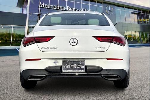 2022 Mercedes-Benz CLA 250 4MATIC