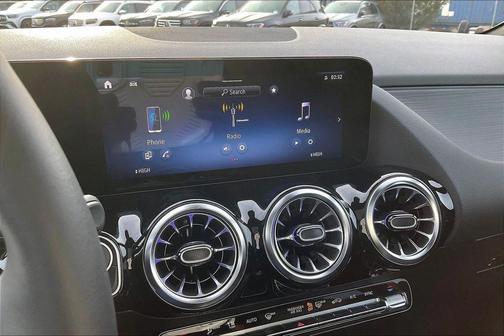 2026 Mercedes-Benz GLA 250 4MATIC