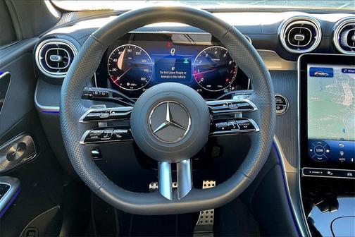 2025 Mercedes-Benz GLC 300 4MATIC