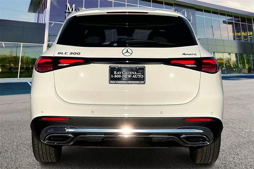 2026 Mercedes-Benz GLC 300 4MATIC