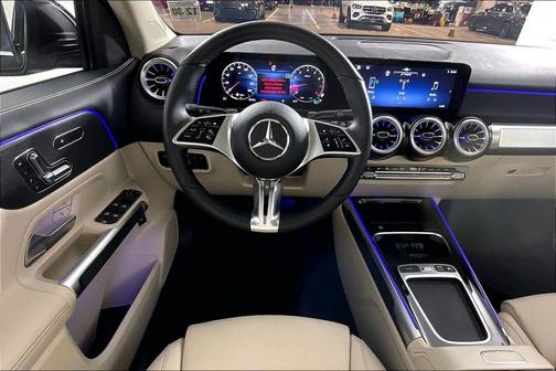 Night Black 2026 Mercedes-Benz GLB 250 4MATIC