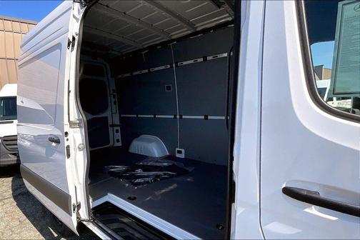 Arctic White 2026 Mercedes-Benz Sprinter 3500XD Standard Roof