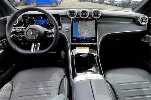 2025 Mercedes-Benz GLC 300 4MATIC